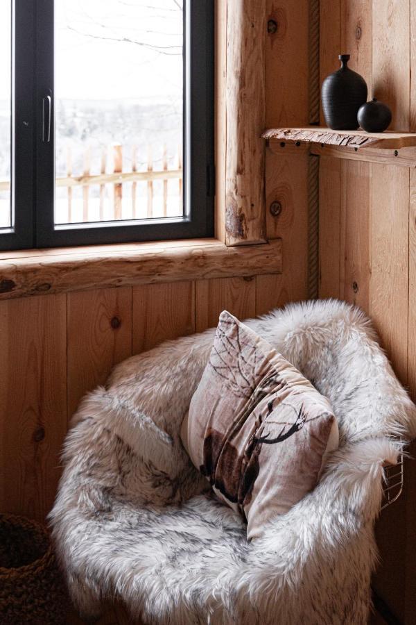 Willa La Cabane Ofuro Celles  Zewnętrze zdjęcie