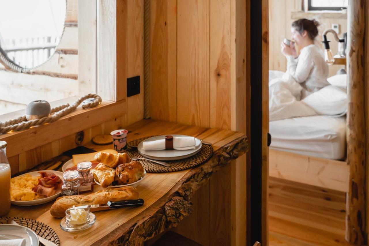 Willa La Cabane Ofuro Celles  Zewnętrze zdjęcie